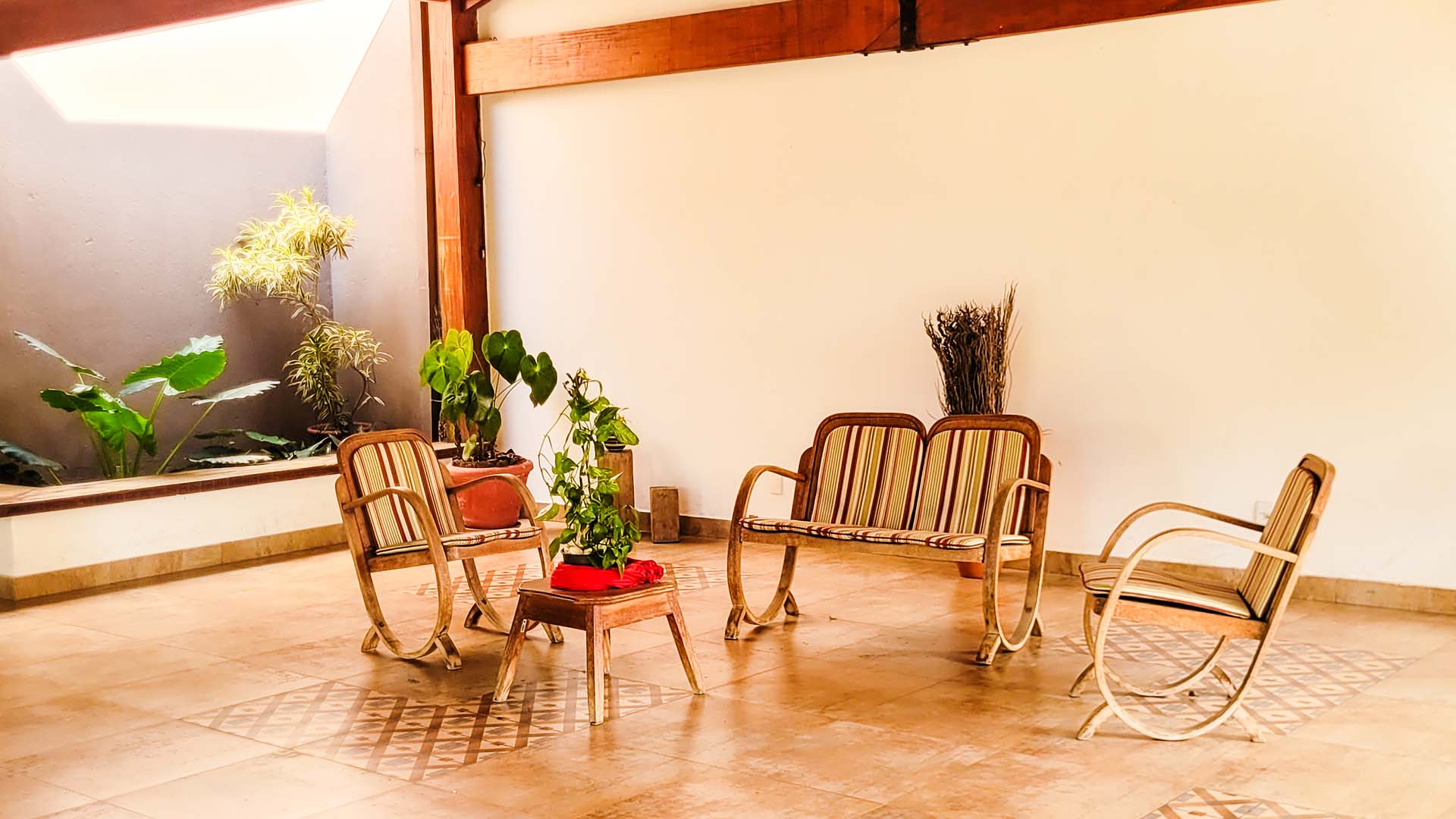 Casa Santo Inacio - area externa_0000s_0011_20250220_154036